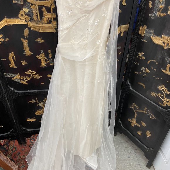 PETER LANGER WEDDING DRESS - Picture 4 of 6